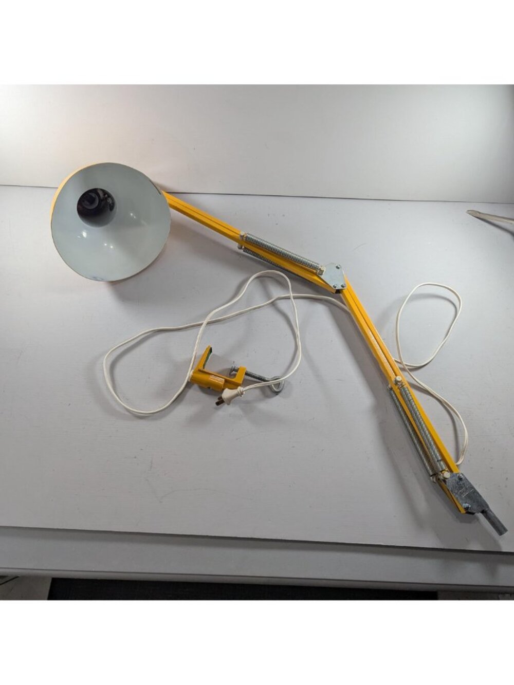 Vintage LUXO Yellow Articulated Desk Task lamp with Edge Clamp, Industrial MCM - Picture 10 of 15